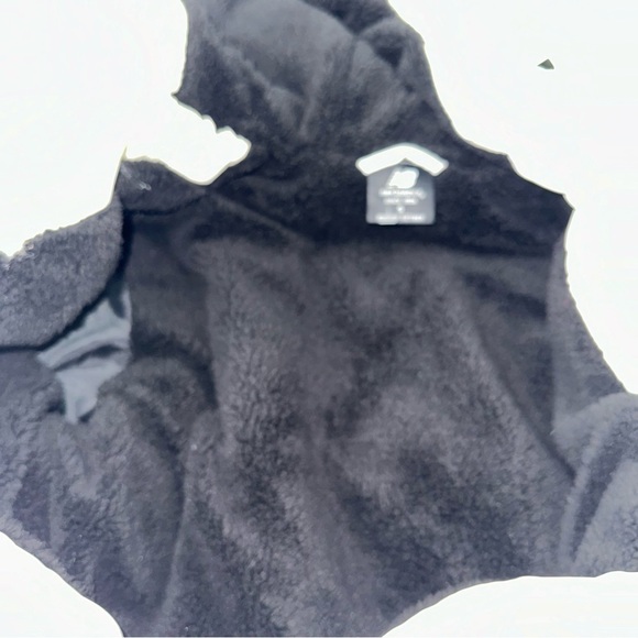 New Balance Women’s White Puffer Jacket Size S New with tags - Picture 7 of 10